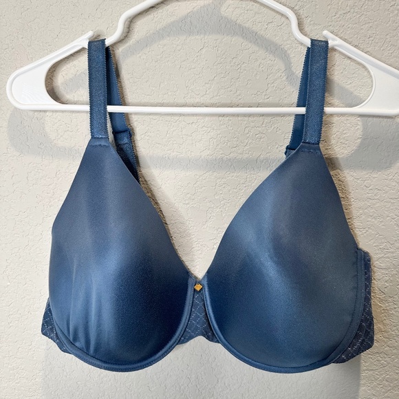 Chantelle Other - Chantelle Group Blue Lightly Padded Adjustable Bra - Size 38DDD - EUC